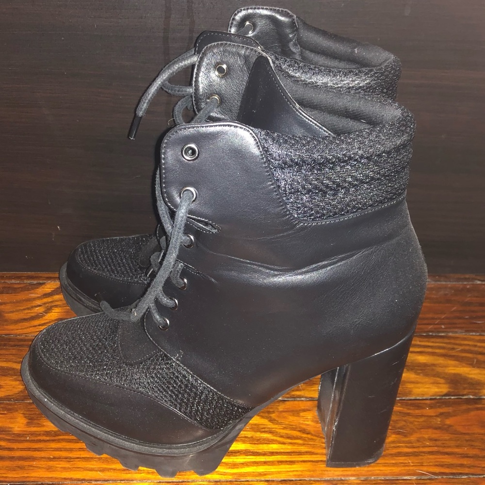 Contrast Lace Up Cleated Hiker Boots